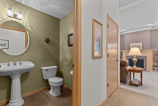 3034 E FALLCREEK LANE, Appleton, WI 54913