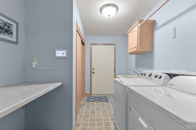 3034 E FALLCREEK LANE, Appleton, WI 54913