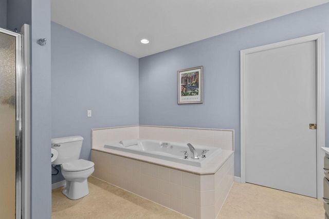 3034 E FALLCREEK LANE, Appleton, WI 54913