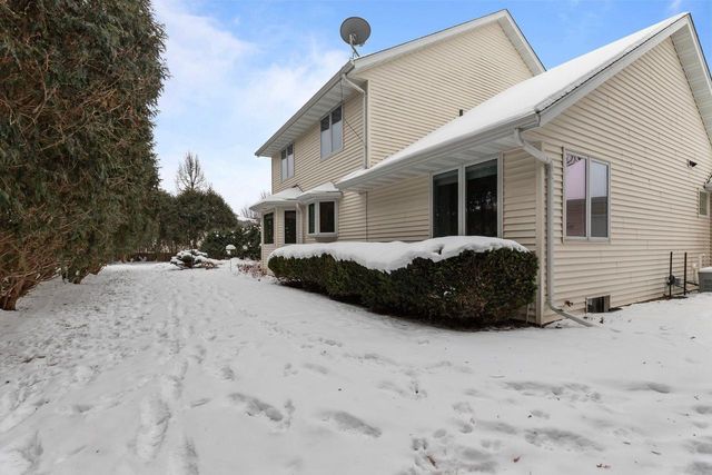 3034 E FALLCREEK LANE, Appleton, WI 54913