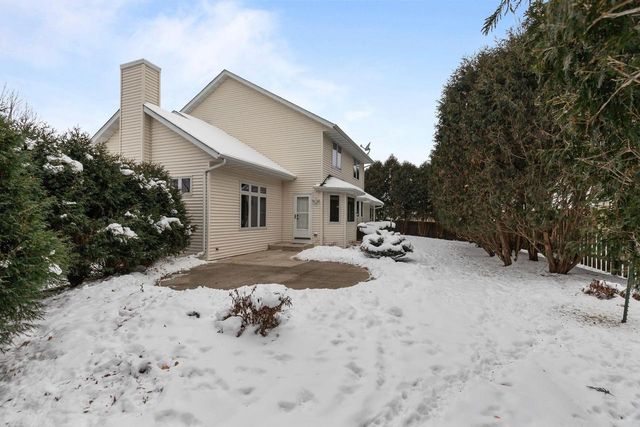 3034 E FALLCREEK LANE, Appleton, WI 54913