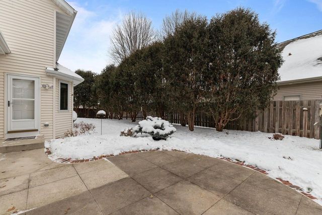 3034 E FALLCREEK LANE, Appleton, WI 54913