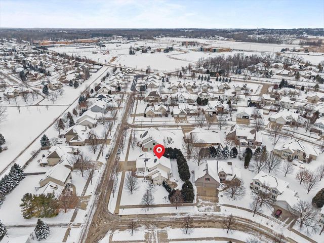 3034 E FALLCREEK LANE, Appleton, WI 54913