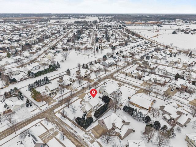 3034 E FALLCREEK LANE, Appleton, WI 54913