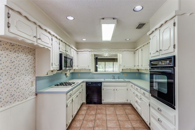 1412 Cherry Lane, Colleyville, TX 76034