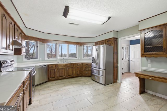 304 Beaver Brook Drive, Toccoa, GA 30577