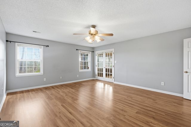 304 Beaver Brook Drive, Toccoa, GA 30577