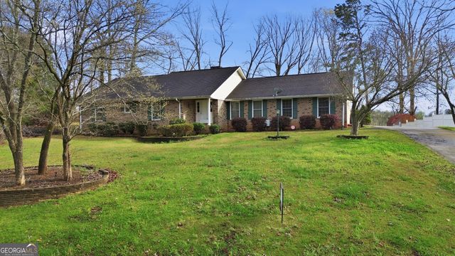 304 Beaver Brook Drive, Toccoa, GA 30577