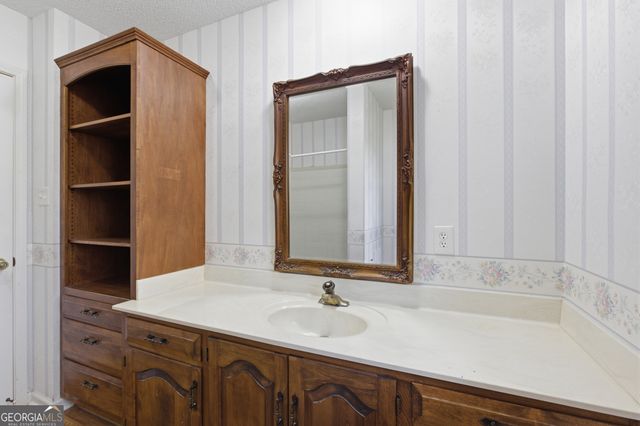 304 Beaver Brook Drive, Toccoa, GA 30577