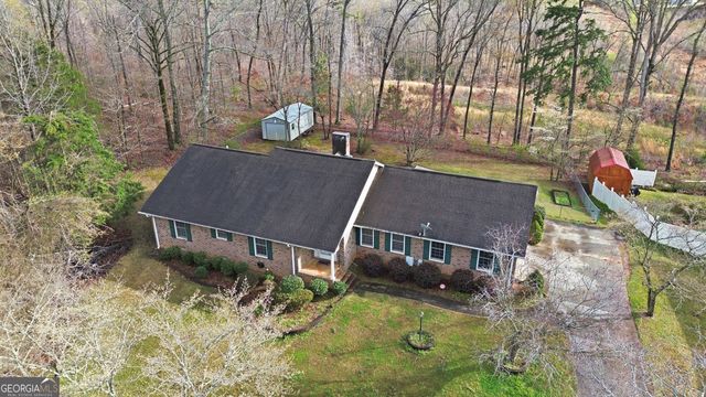 304 Beaver Brook Drive, Toccoa, GA 30577