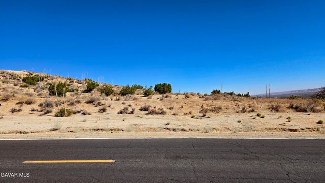 Cor Avenue W8 & 123th St E., Pearblossom, CA 93553