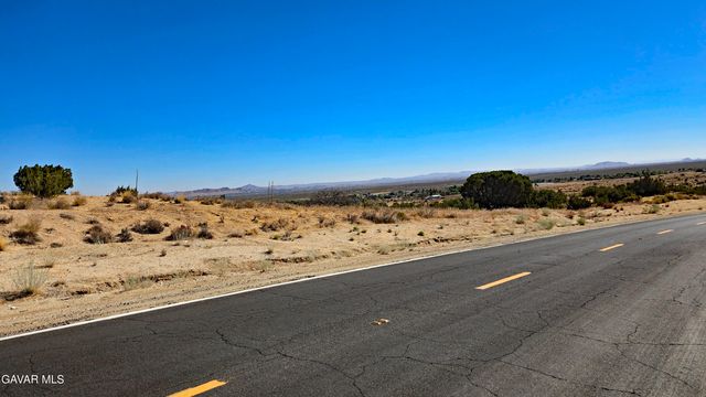 Cor Avenue W8 & 123th St E., Pearblossom, CA 93553