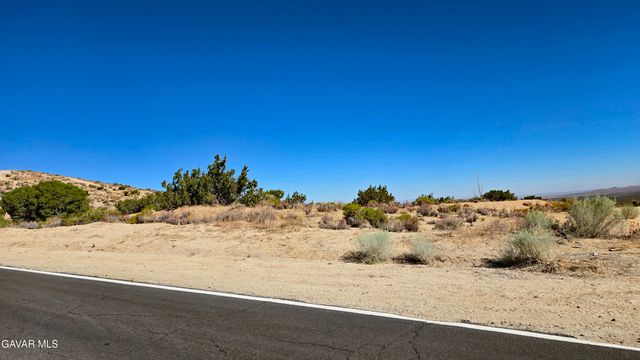 Cor Avenue W8 & 123th St E., Pearblossom, CA 93553