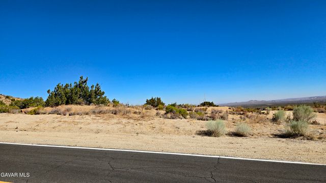 Cor Avenue W8 & 123th St E., Pearblossom, CA 93553