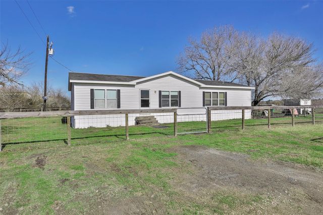 16823 Highway 105 E, Plantersville, TX 77363