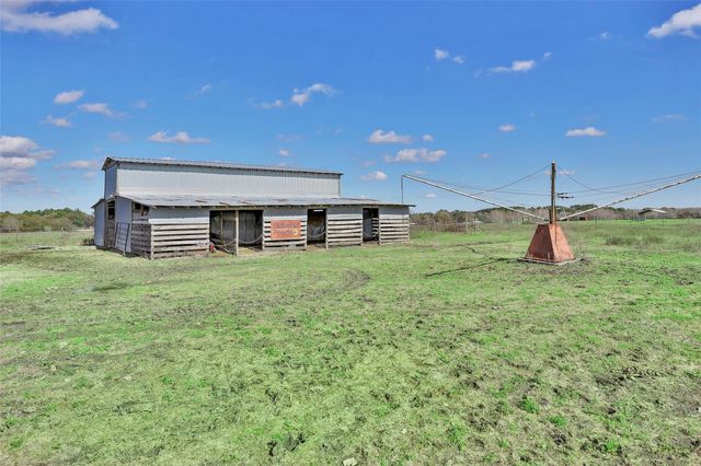 16823 Highway 105 E, Plantersville, TX 77363
