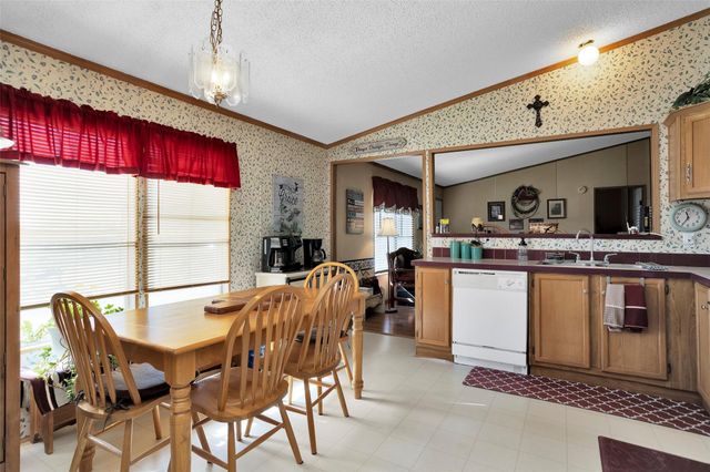 16823 Highway 105 E, Plantersville, TX 77363