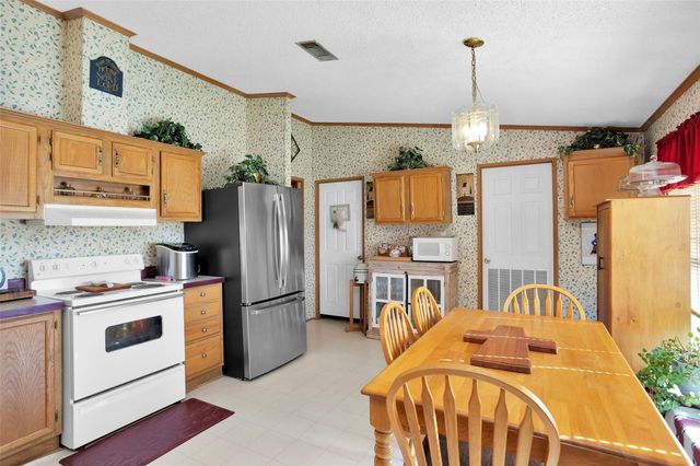 16823 Highway 105 E, Plantersville, TX 77363