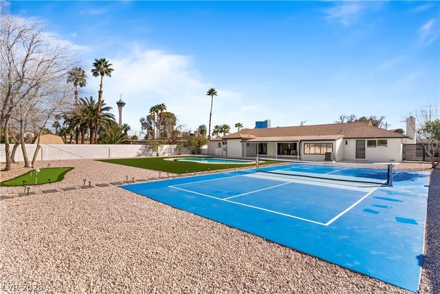 2106 West Oakey Boulevard, Las Vegas, NV 89102