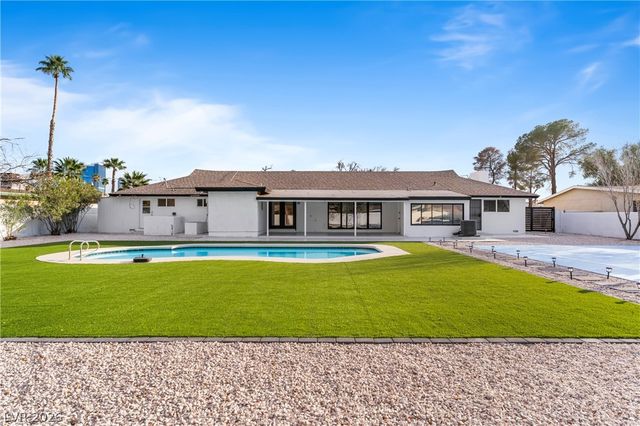2106 West Oakey Boulevard, Las Vegas, NV 89102