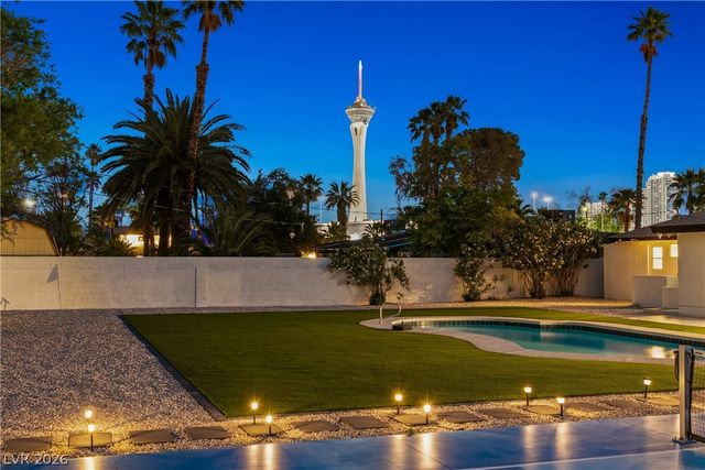 2106 West Oakey Boulevard, Las Vegas, NV 89102