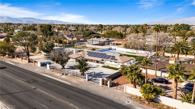 2106 West Oakey Boulevard, Las Vegas, NV 89102