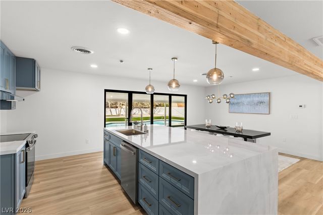 2106 West Oakey Boulevard, Las Vegas, NV 89102