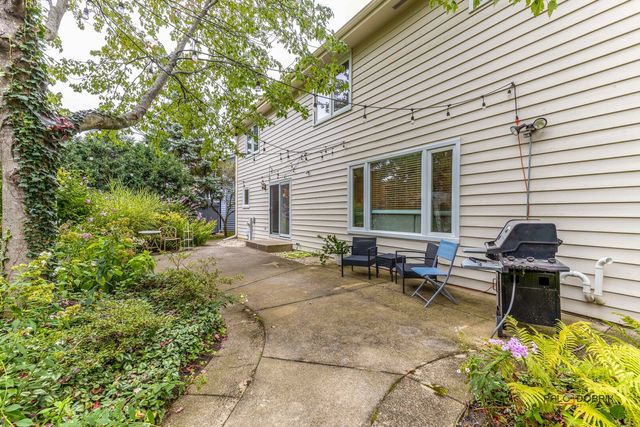 737 Joel Lane, Buffalo Grove, IL 60089
