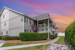 1860 Auburn Ln Apt 19E, Surfside Beach, SC 29575
