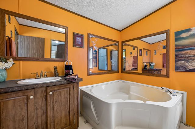 2484 W Leatherwood Rd, Cumberland Furnace, TN 37051