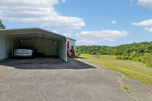 2484 W Leatherwood Rd, Cumberland Furnace, TN 37051