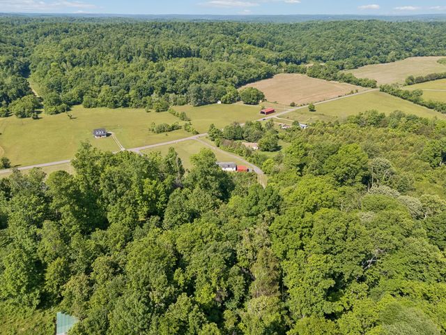 2484 W Leatherwood Rd, Cumberland Furnace, TN 37051