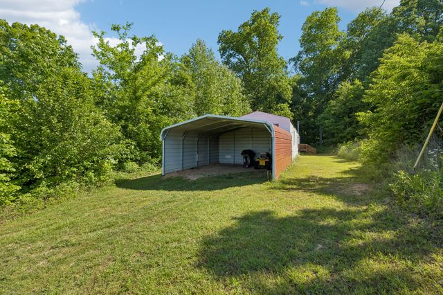 2484 W Leatherwood Rd, Cumberland Furnace, TN 37051
