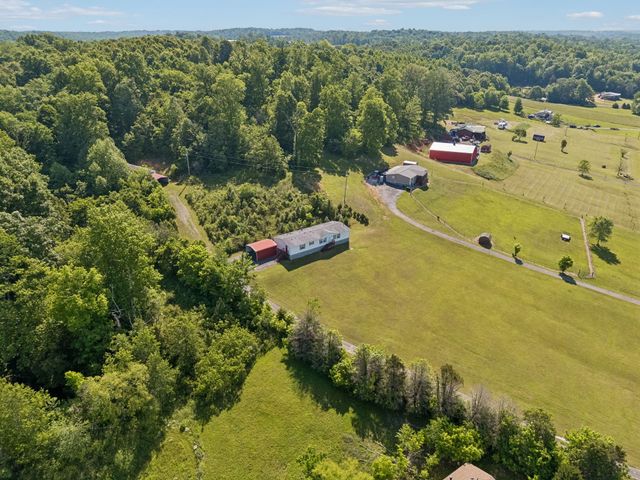2484 W Leatherwood Rd, Cumberland Furnace, TN 37051