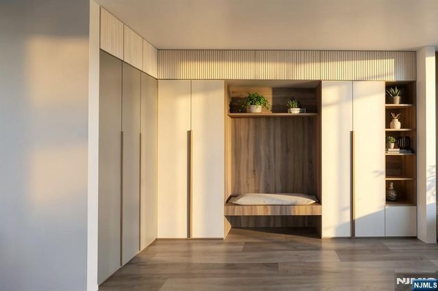 158 Oxford Drive, Tenafly, NJ 07670