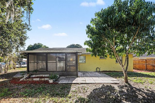 2874 INDIANWOOD DRIVE, Sarasota, FL 34232