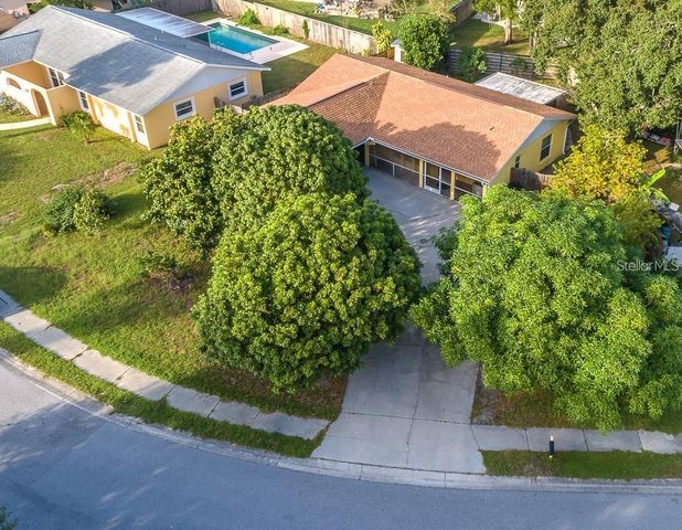 2874 INDIANWOOD DRIVE, Sarasota, FL 34232
