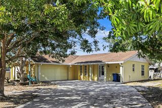 2874 INDIANWOOD DRIVE, Sarasota, FL 34232