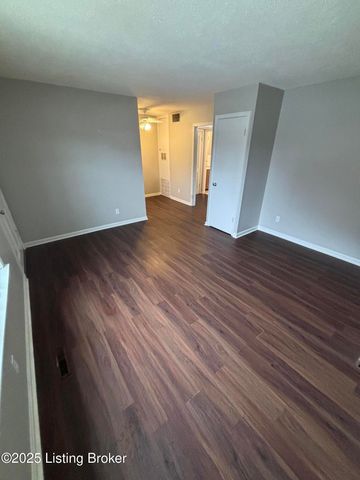 2707 Riedling Dr B1, Louisville, KY 40206