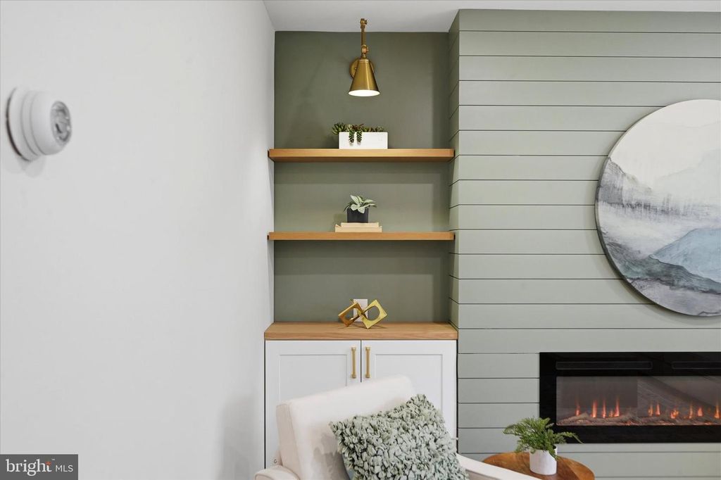 Image 9 of property listing at 137 MALONEY RD, Elkton, MD 21921