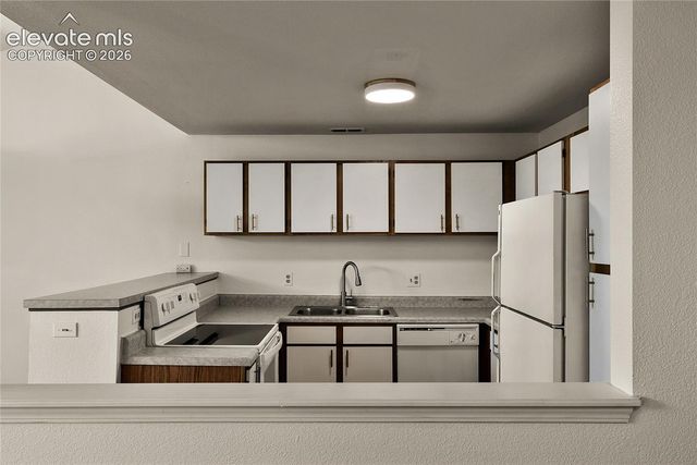 2137 Denton Grove 201, Colorado Springs, CO 80919