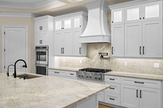 324 3RD AVENUE N, Safety Harbor, FL 34695