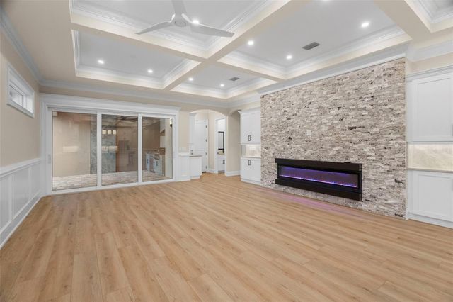 324 3RD AVENUE N, Safety Harbor, FL 34695