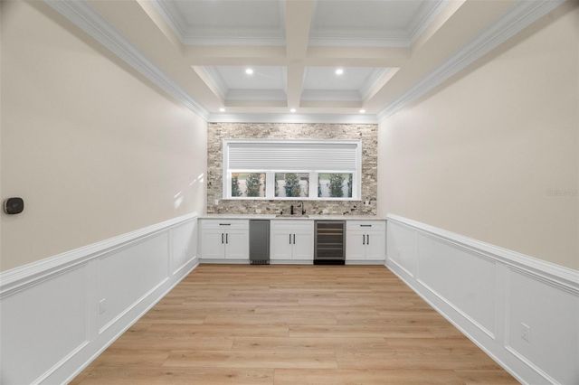 324 3RD AVENUE N, Safety Harbor, FL 34695