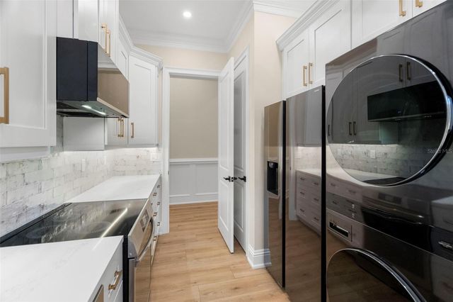 324 3RD AVENUE N, Safety Harbor, FL 34695