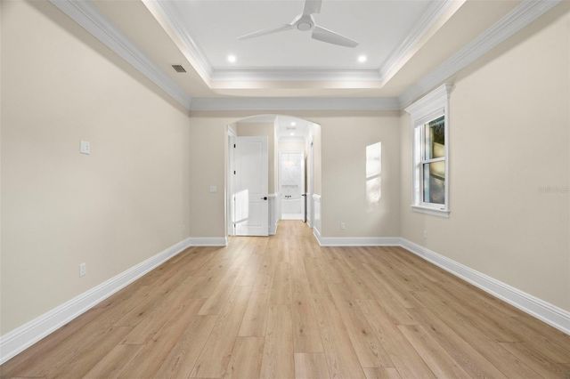 324 3RD AVENUE N, Safety Harbor, FL 34695