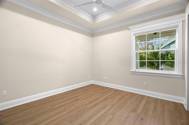 324 3RD AVENUE N, Safety Harbor, FL 34695