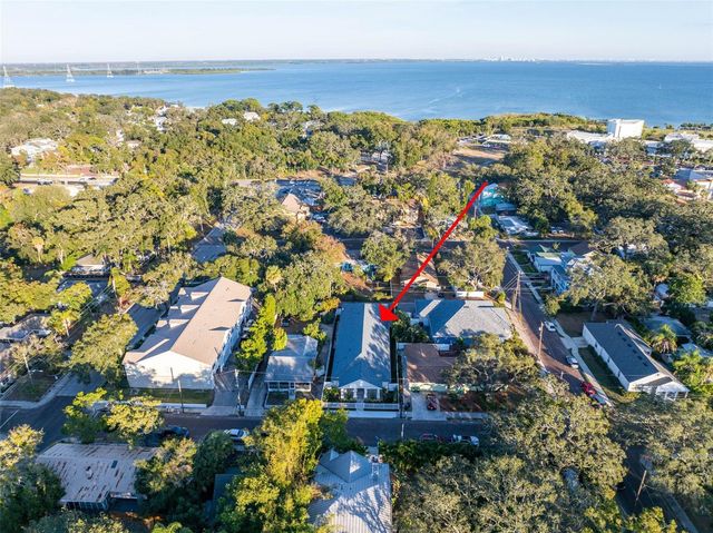 324 3RD AVENUE N, Safety Harbor, FL 34695