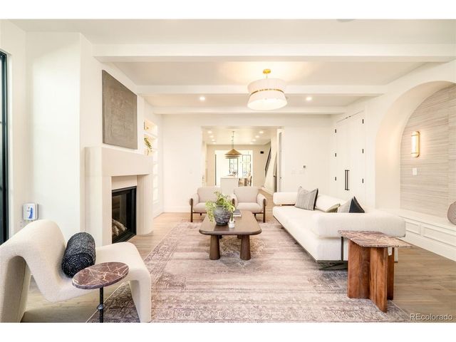 517 Cook St, Denver, CO 80206