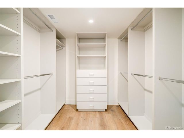 517 Cook St, Denver, CO 80206